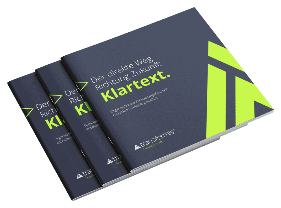 Aufgeschlagene Klartext-Broschüre von transformis