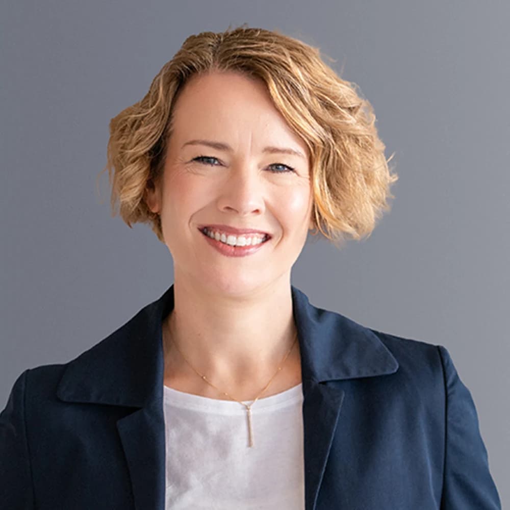 Porträt von Dr. Sina Haupt, Leitung Kompetenzteam Führung | Senior Project Manager