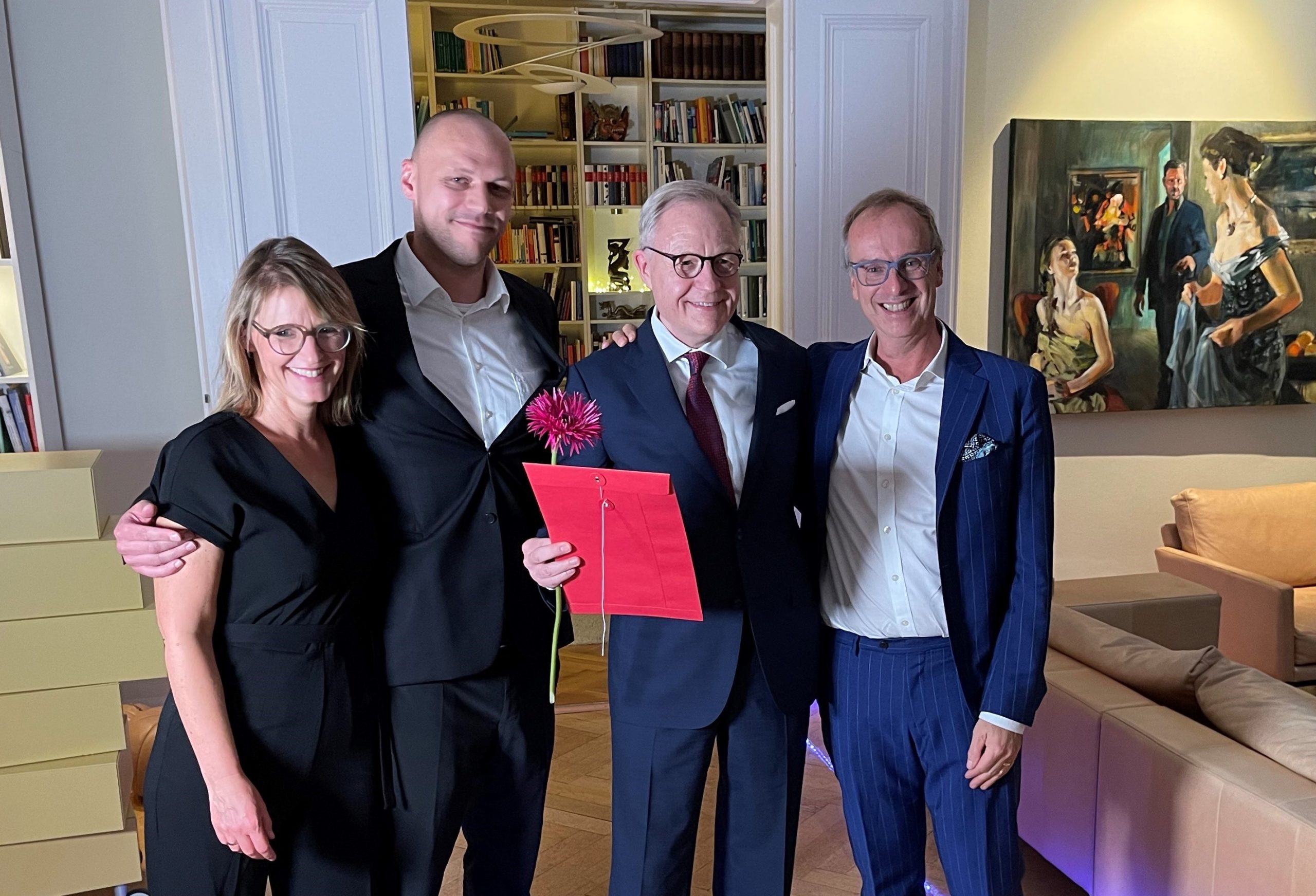 Urkundenübergabe Wirtschaftsmediation Robert A. Sedlák