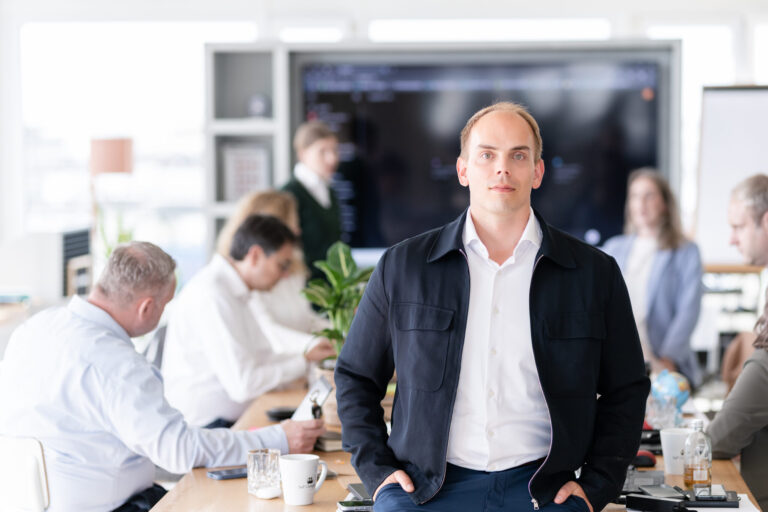 Jan-Niclas Bockard wird Geschäftsführender Direktor der transformis Consulting SE